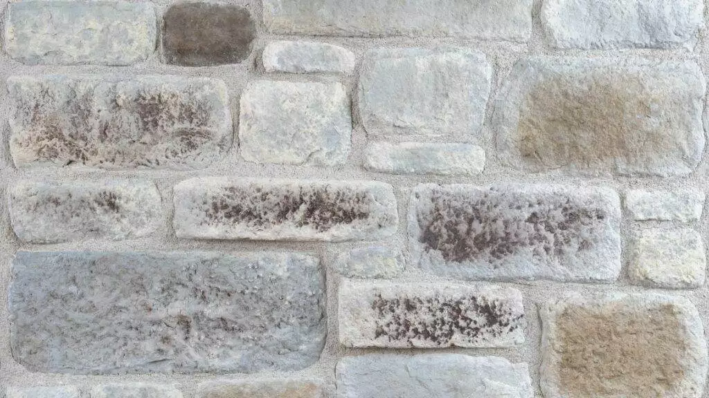 Harristone Tumbled Sunlit